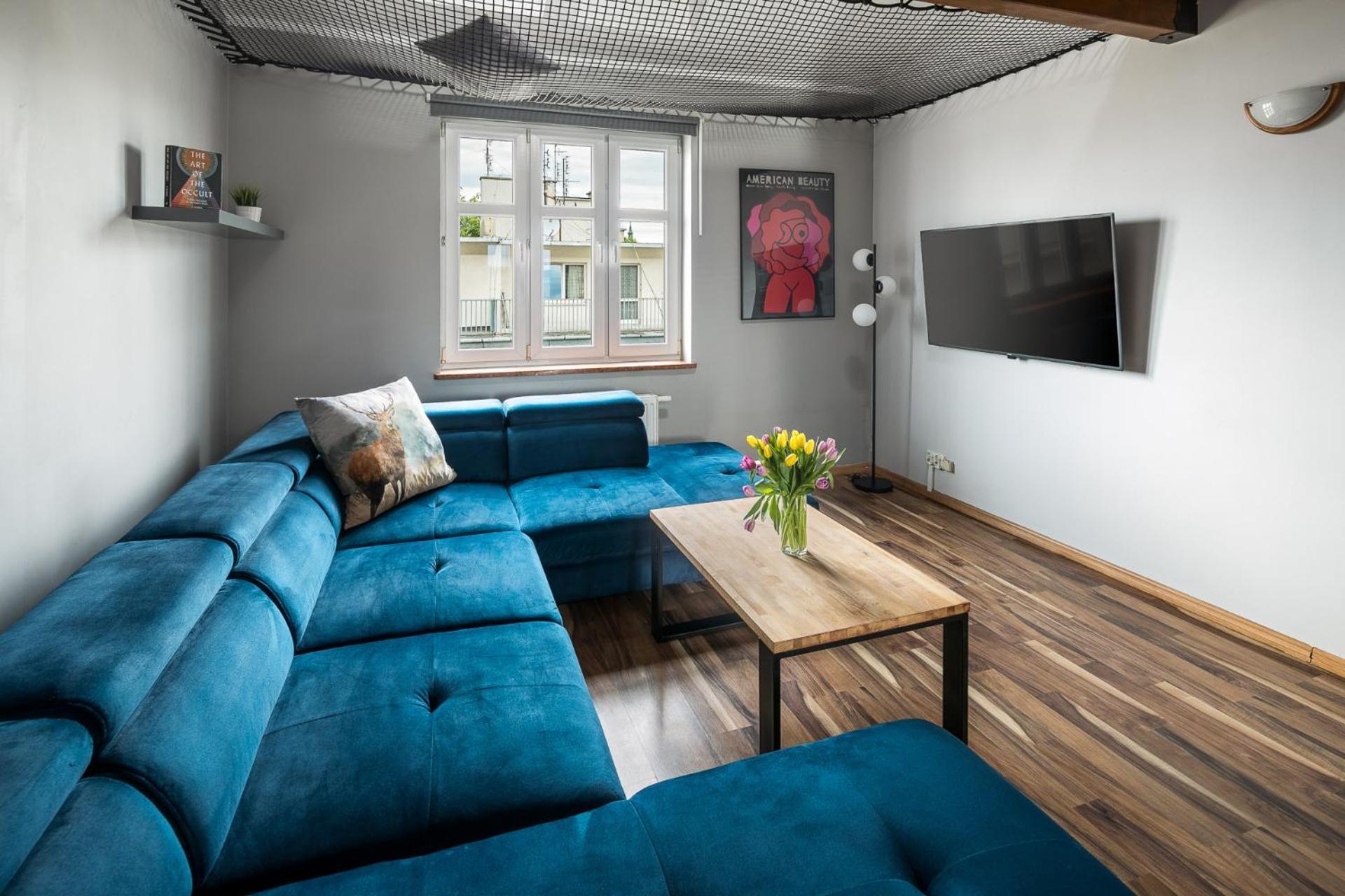 Corner Apartments — Photos 3